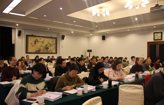 學(xué)員課上認(rèn)真學(xué)習(xí)，積極討論